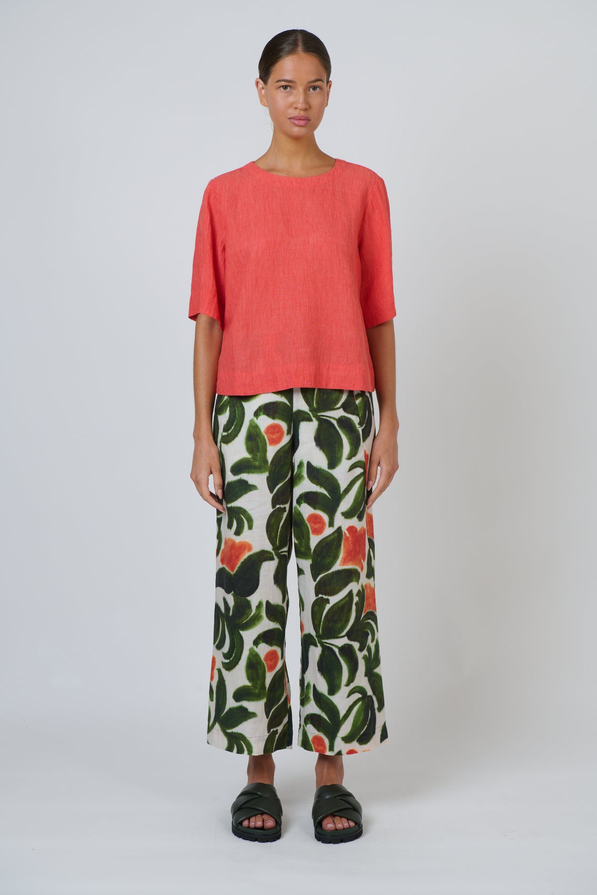 Naturals by O & J Linen Top in Sunset Strip