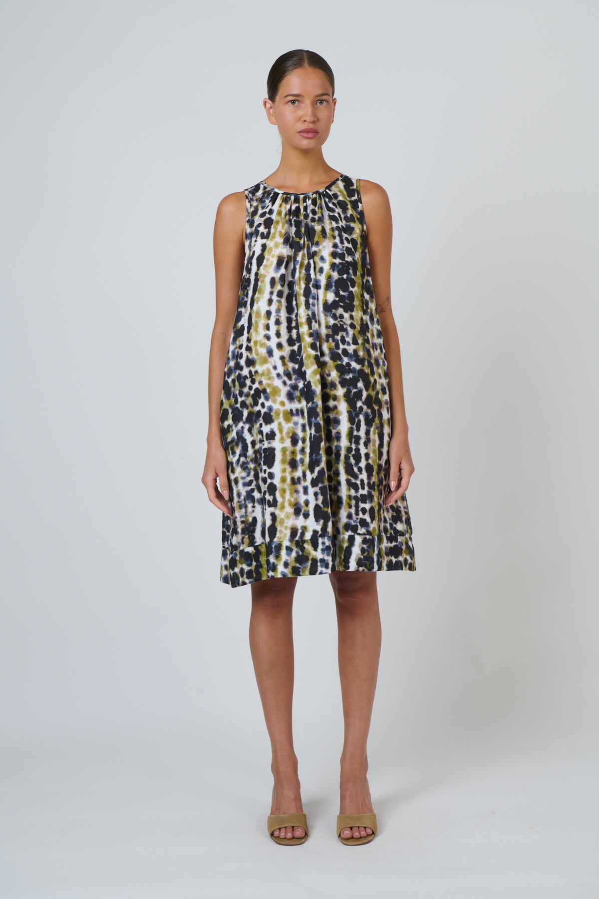 Naturals by O & J Sleeveless A-Line Linen Dress in Lichen