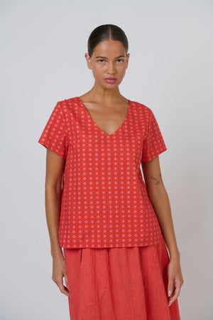 Naturals by O & J Button Back Top in Cannage