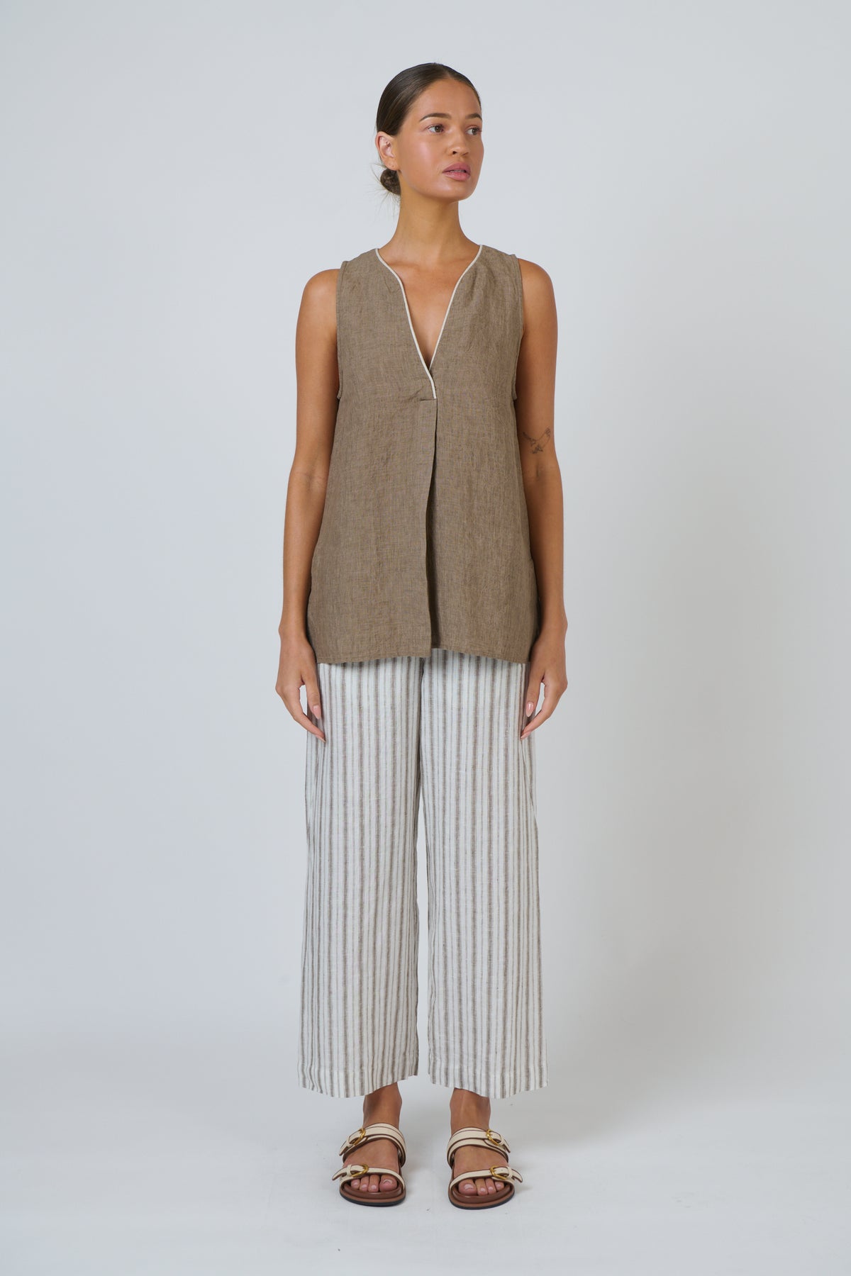 Naturals by O & J Tank in Agate