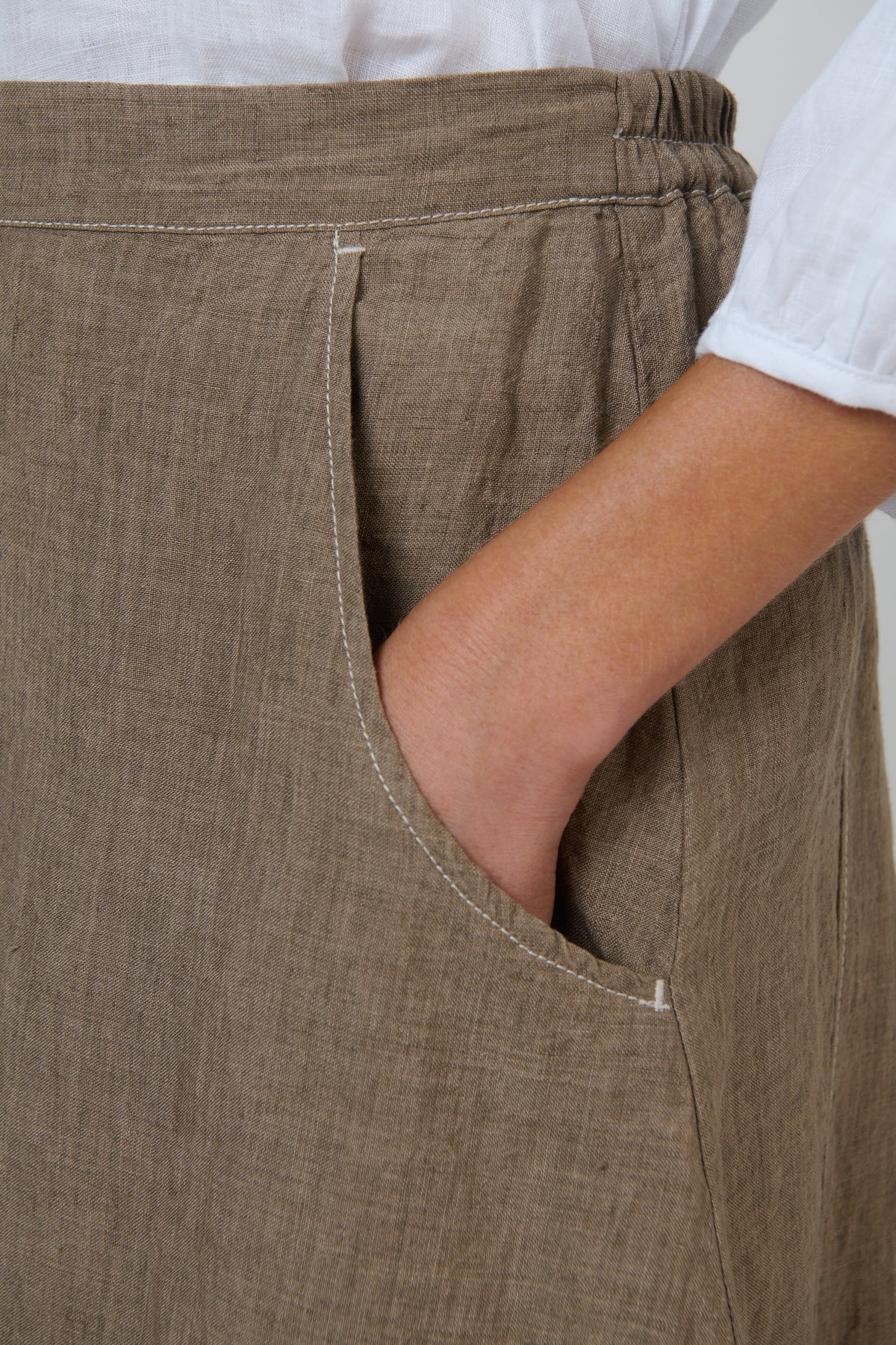 Naturals by O & J Linen Skirt in Agate