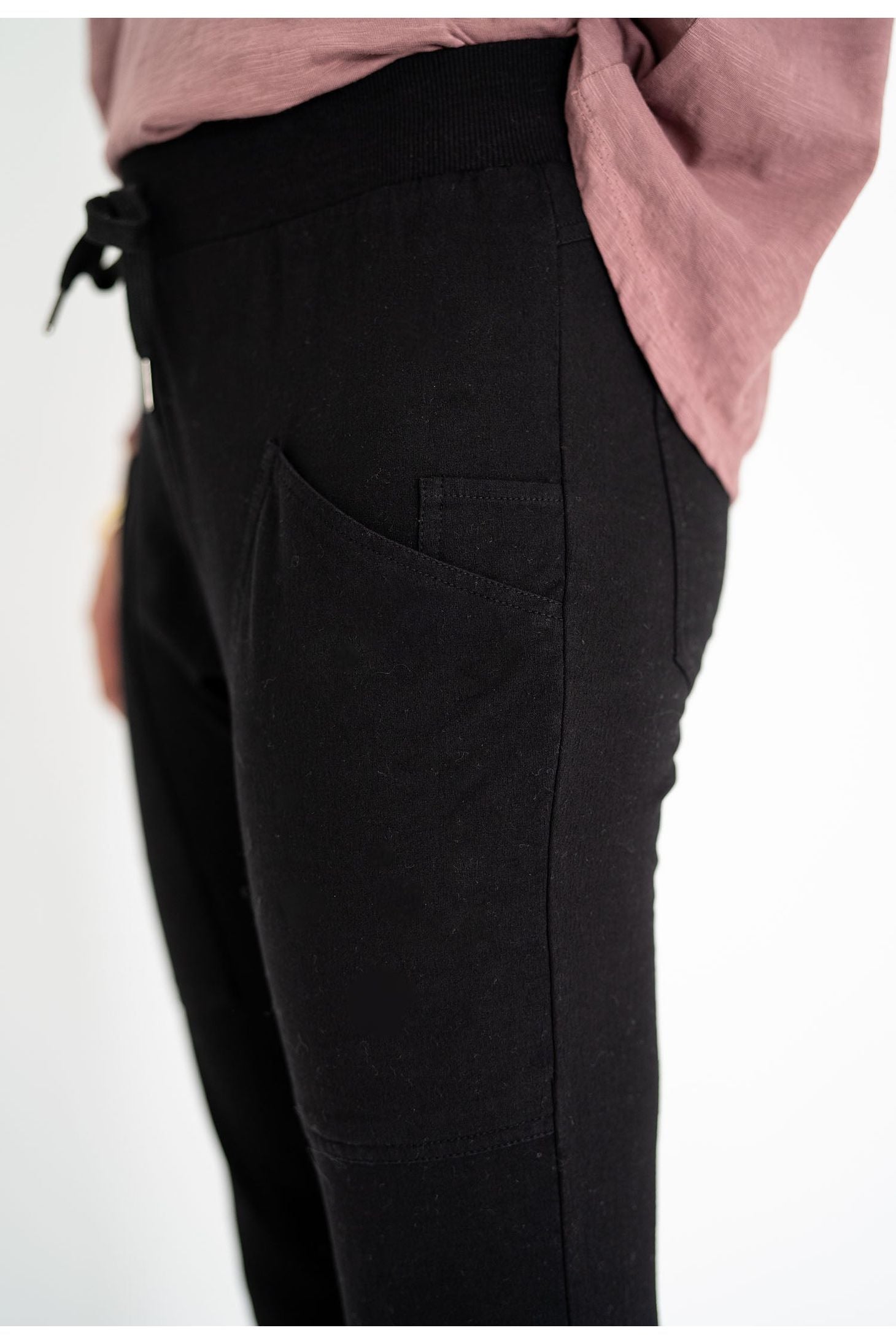 Humidity Slouch Pant in Black