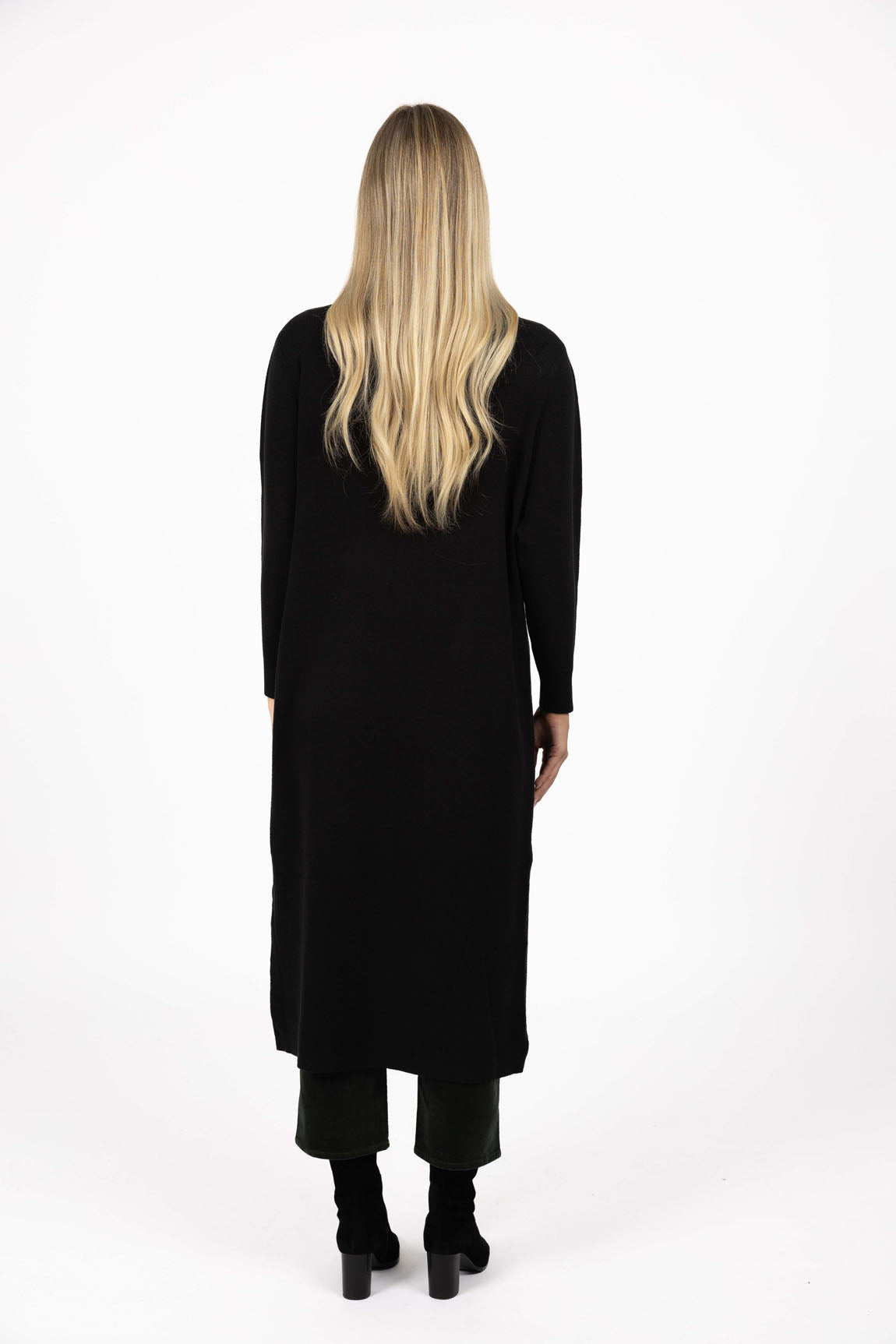 Humidity Clover Cardi in Black