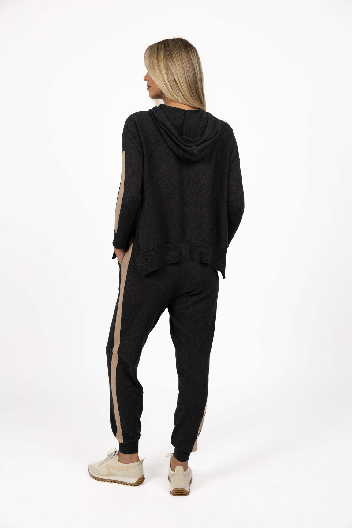 Humidity Contrast Merci Pant in Charcoal Latte