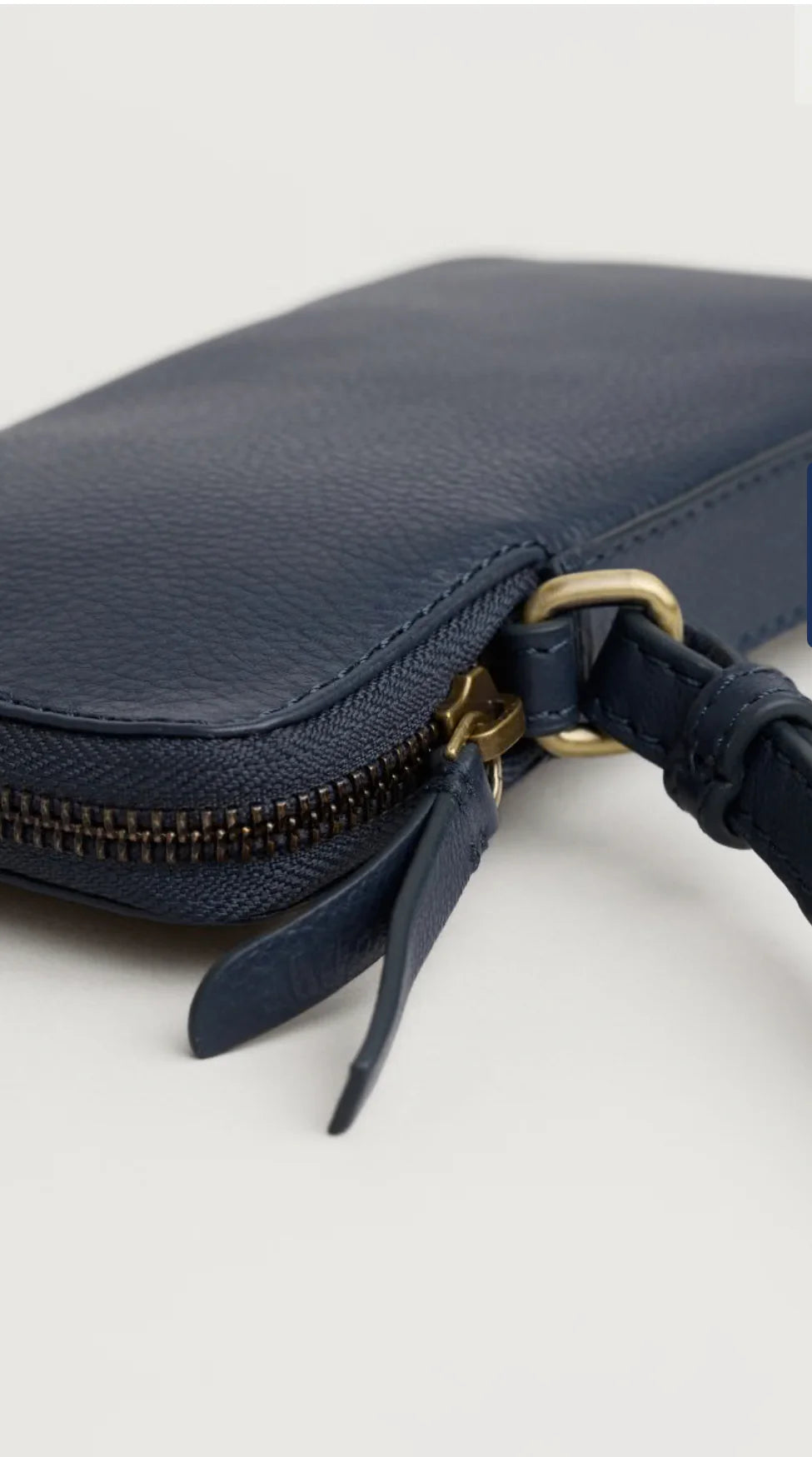 Seasalt Cornwall Kenwyn Phone Bag in Maritime