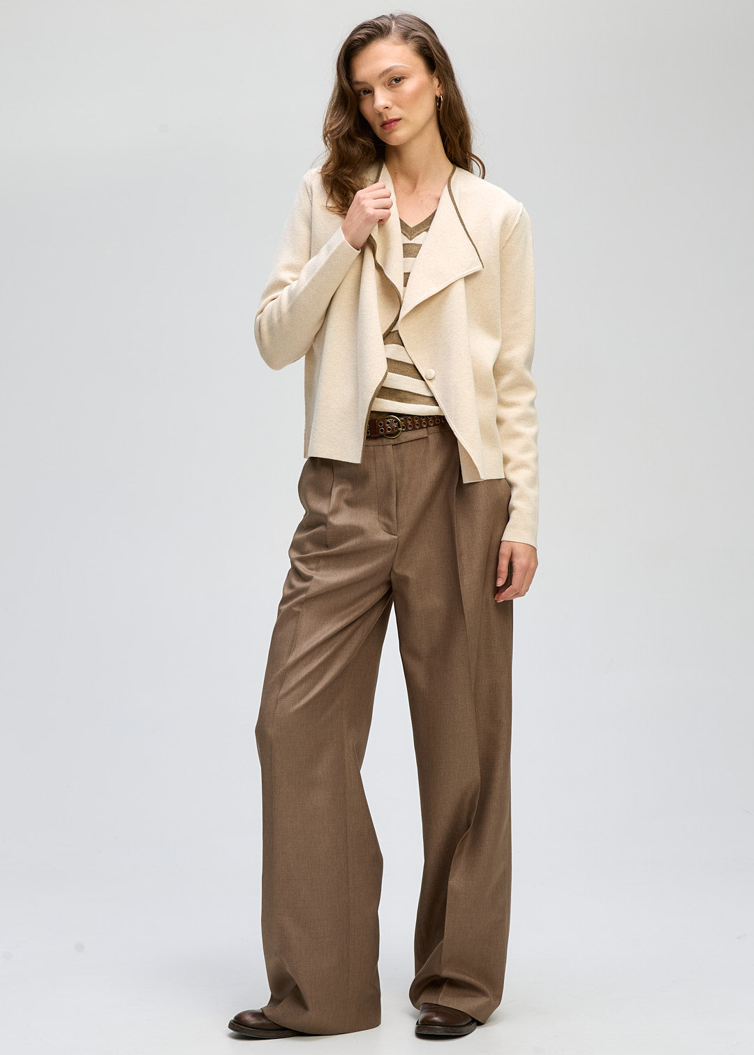 LD&CO Knitwear Collared Milano Jacket in Macadamia