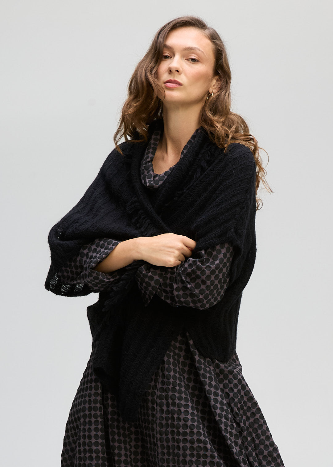 LD&CO Knitwear in Shrug With Pin in Black
