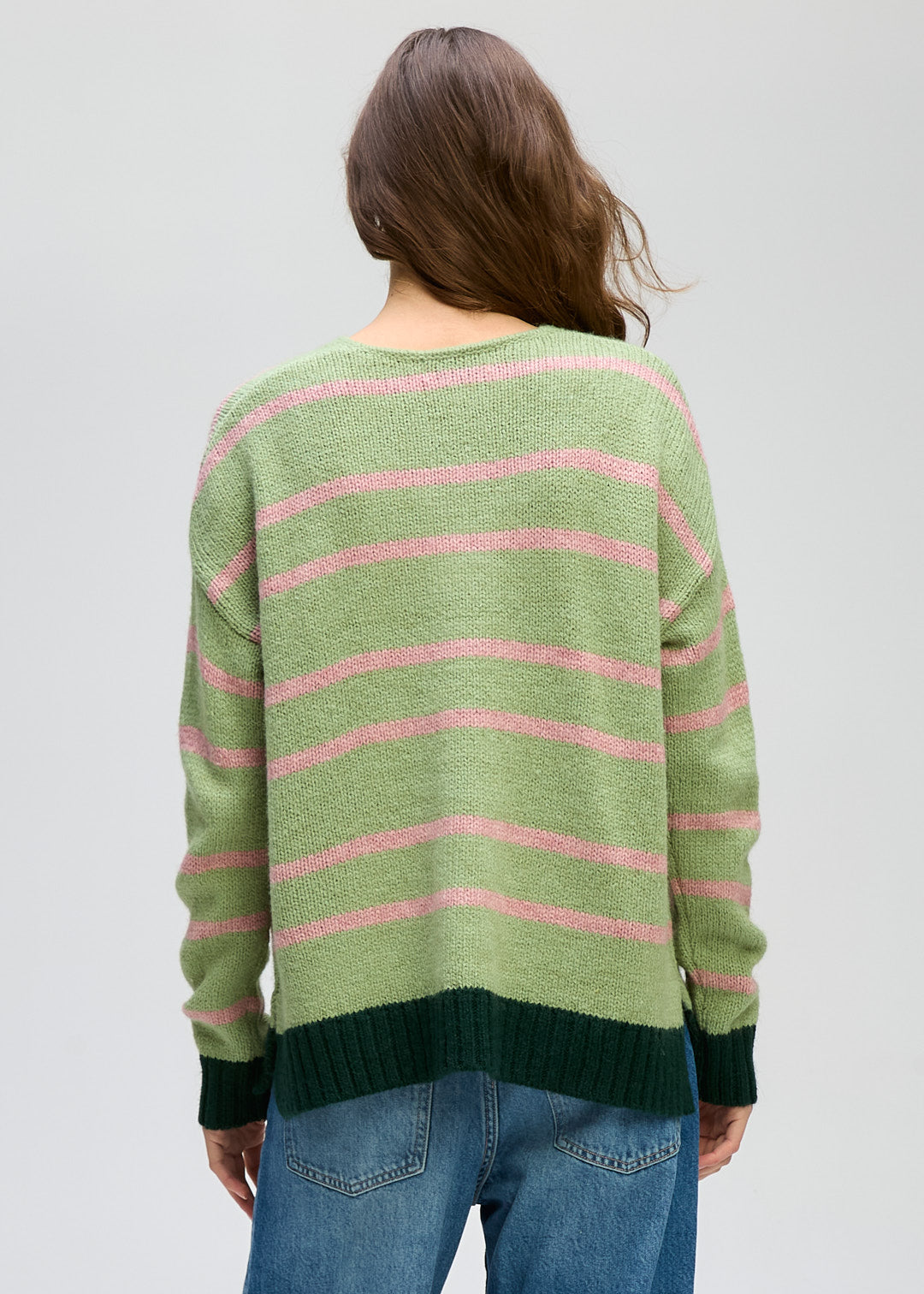 LD&CO Knitwear Cozy Stripe V Neck Sweater in Forrest