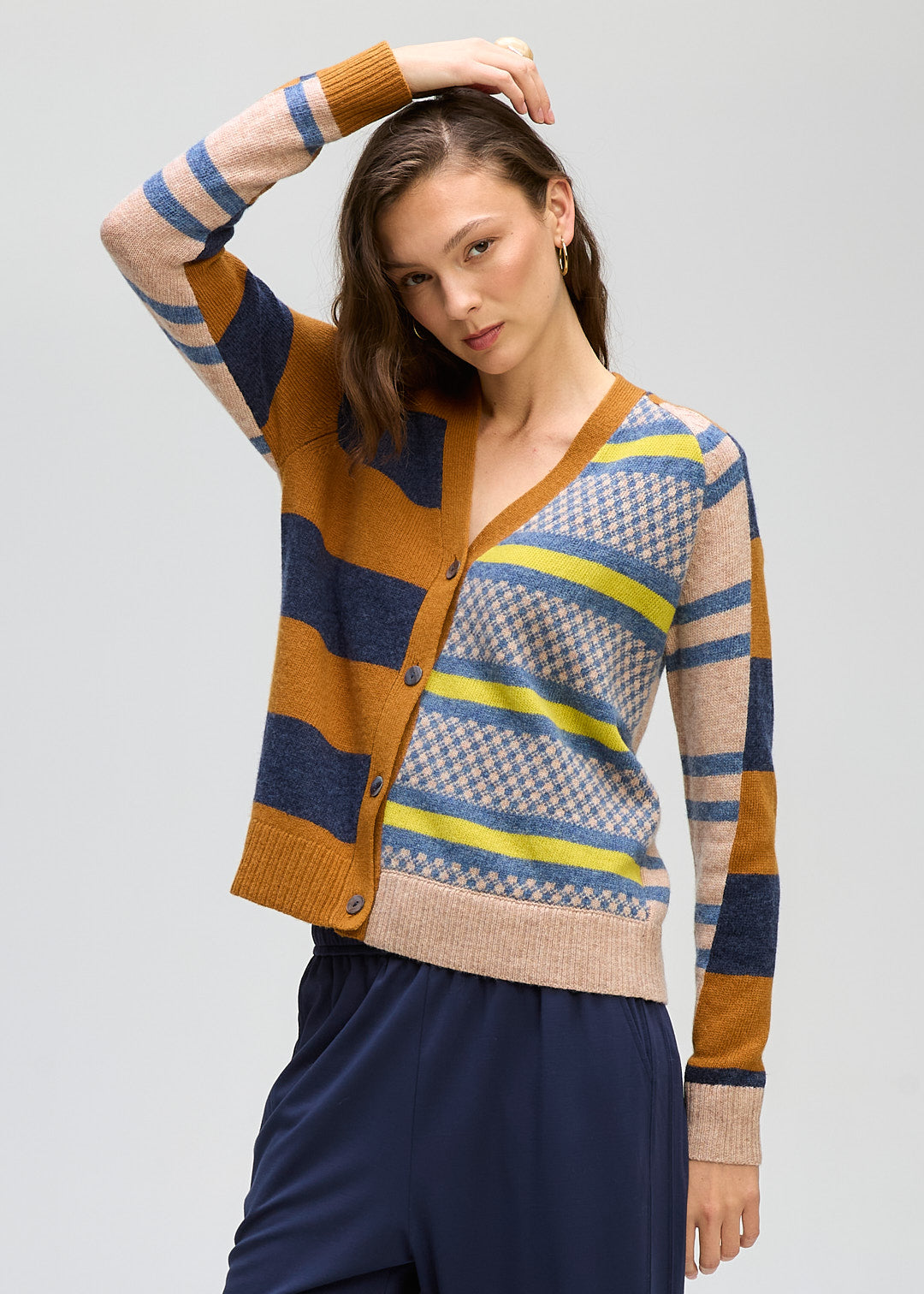 LD&CO Knitwear Groove Swing Cardi in Toffee