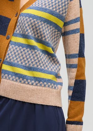 LD&CO Knitwear Groove Swing Cardi in Toffee