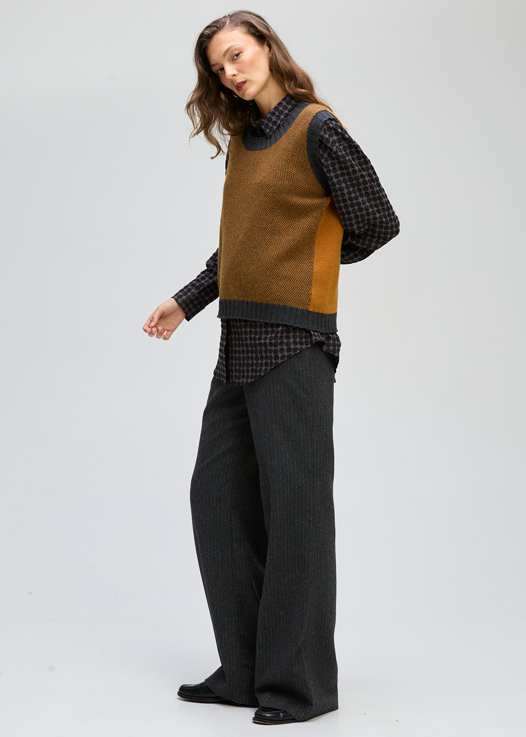 LD&CO Knitwear Pattern Vest in Toffee