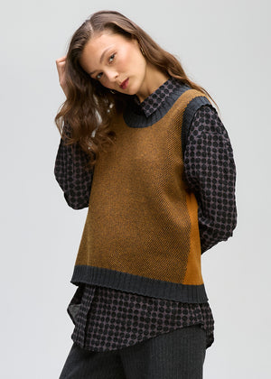LD&CO Knitwear Pattern Vest in Toffee