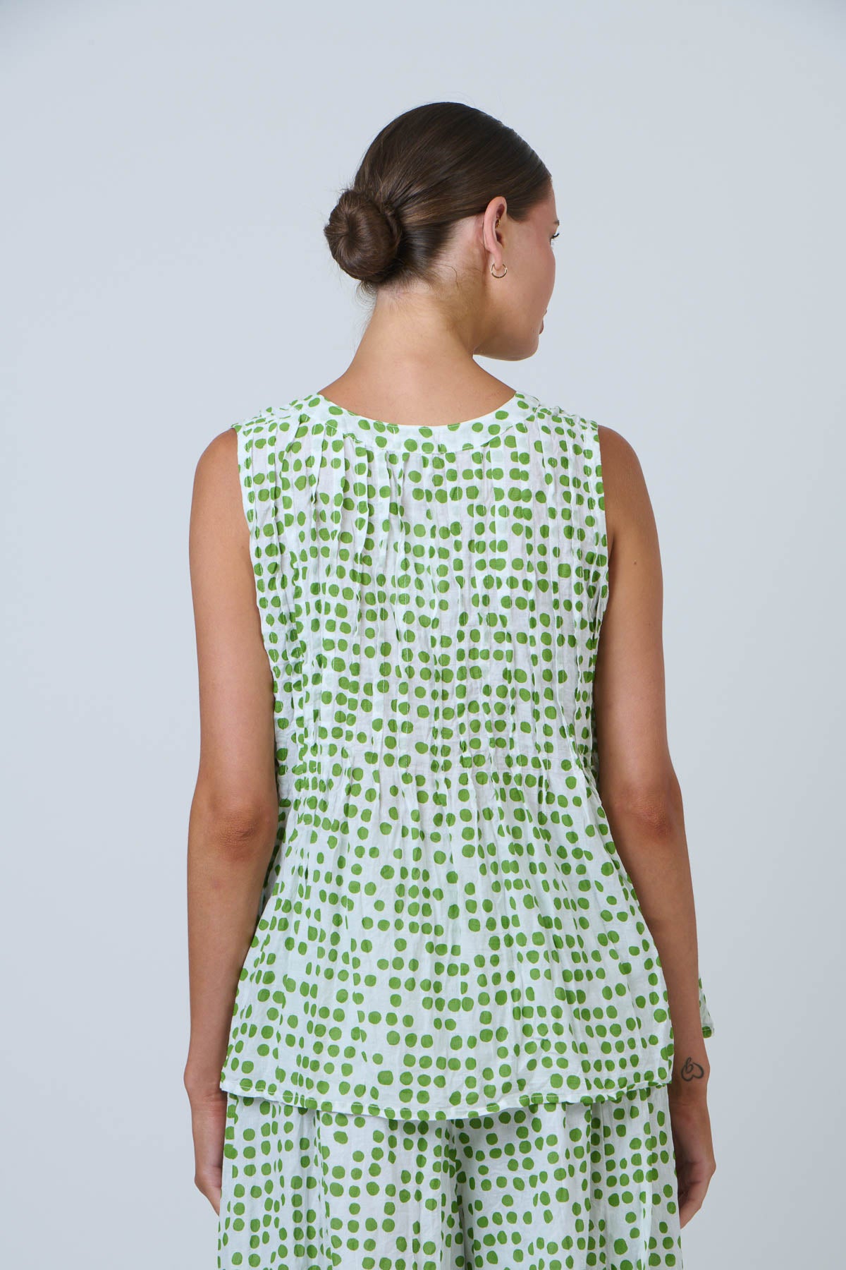 Namastai Pintuck Shell Tank in Code Meadow