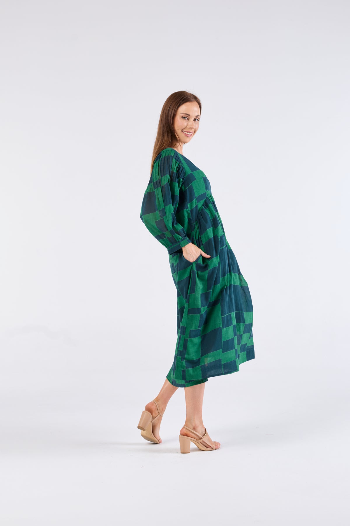 Au Hasard D'un Voyage 3/4 Sleeve Dress in Irregular Squares