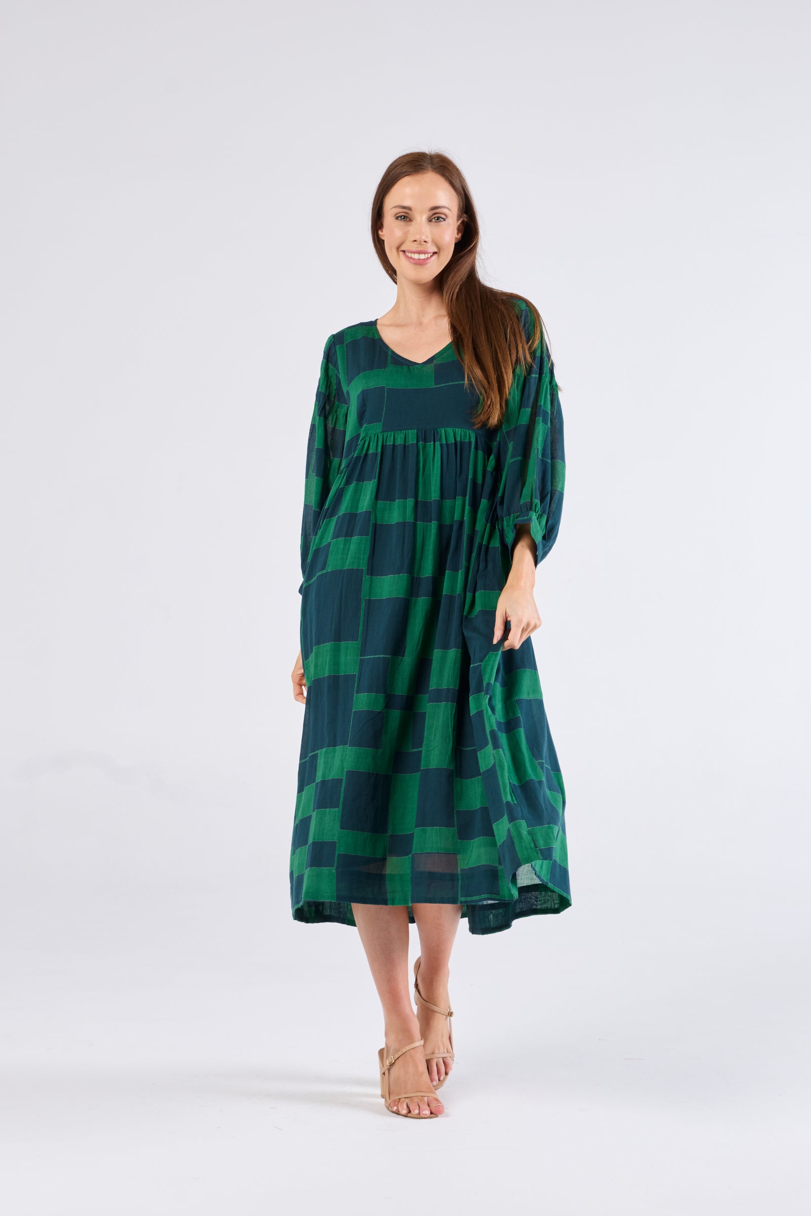 Au Hasard D'un Voyage 3/4 Sleeve Dress in Irregular Squares