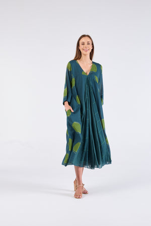 Au Hasard D'un Voyage 3/4 Sleeve Dress in Spliced Spots and Dots
