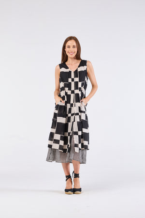 Au Hasard D'un Voyage Sleeveless Dress in Square and Stripes