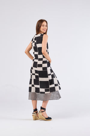 Au Hasard D'un Voyage Sleeveless Dress in Square and Stripes