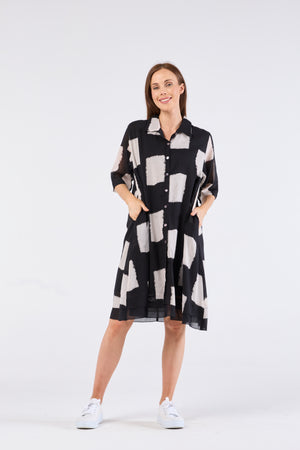 Au Hasard D'un Voyage Shirtmaker Dress in Stone Block Art