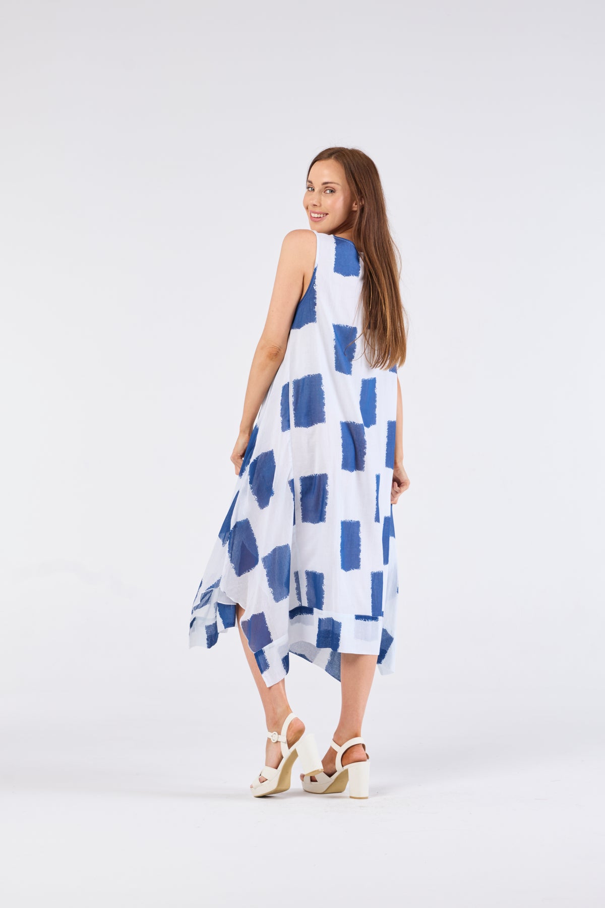 Au Hasard D'un Voyage Sleeveless V neck Dress in Blue Block Art