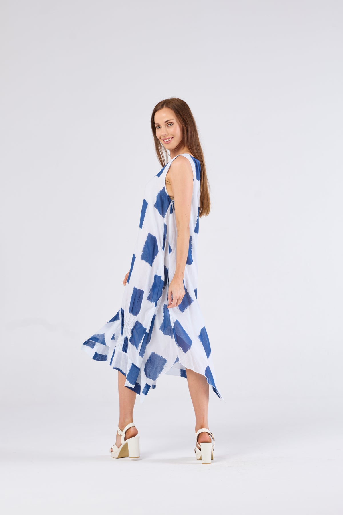Au Hasard D'un Voyage Sleeveless V neck Dress in Blue Block Art