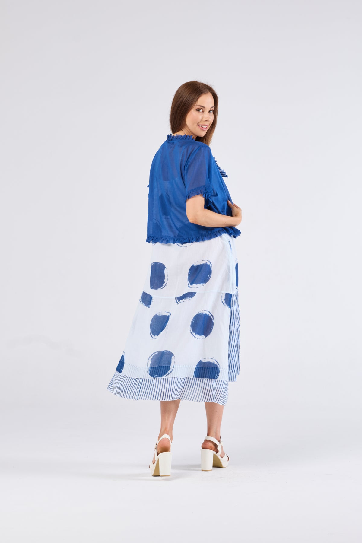 Au Hasard D'un Voyage Frill Seeker Short Cardi in Blue