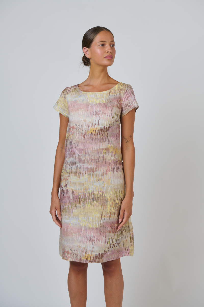 Naturals by O & J Cap Sleeve Dress in Jardin