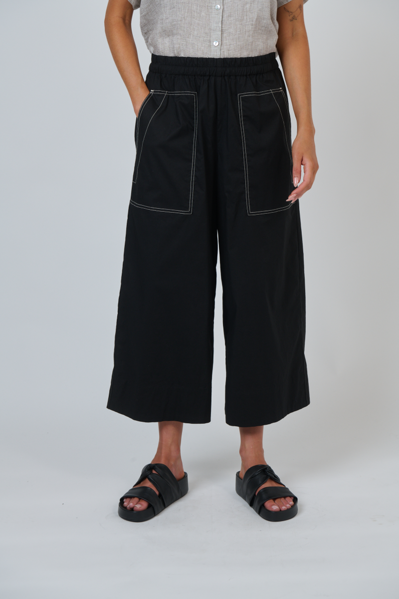 Naturals by O & J Poplin Pant in Black