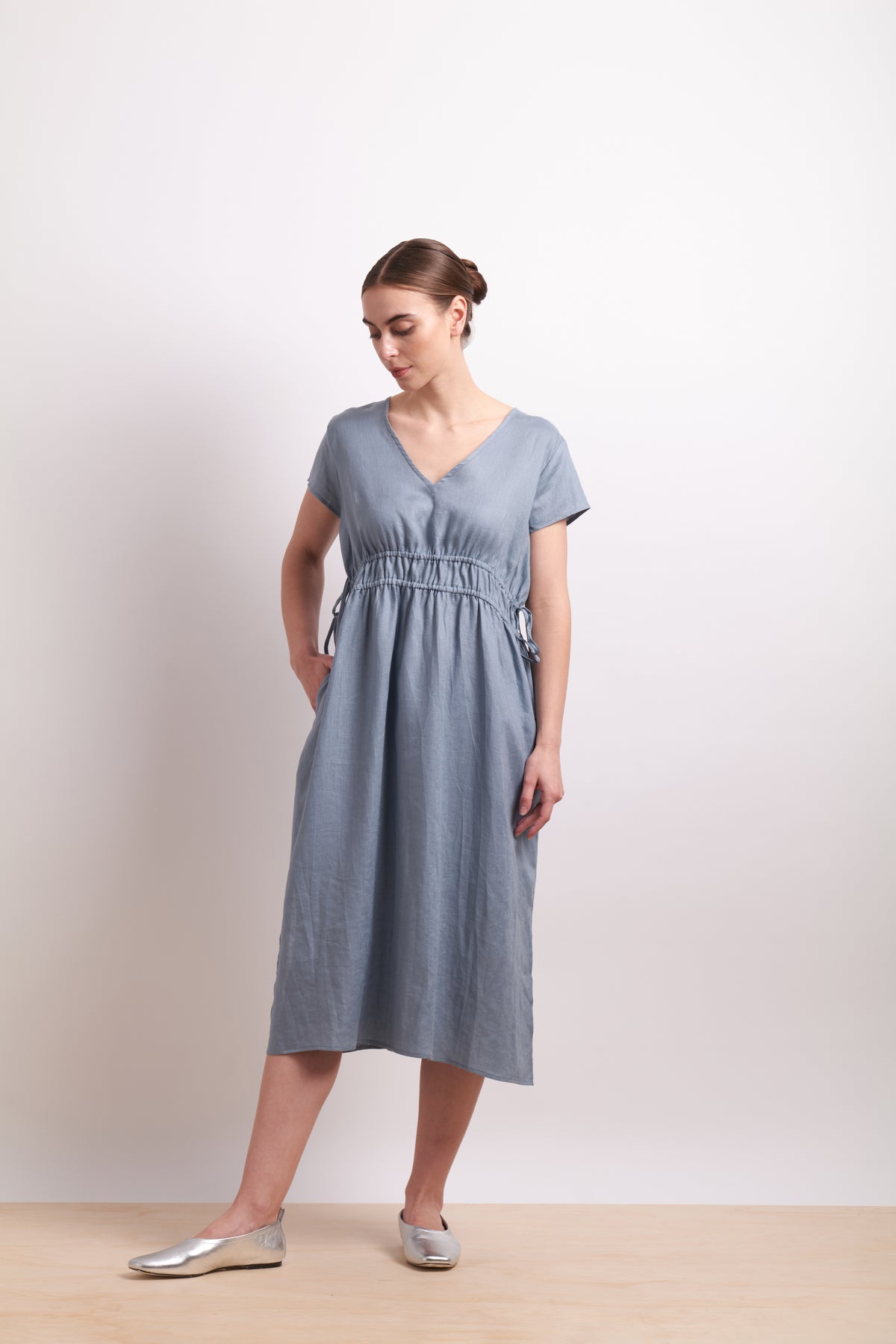 Neris Drawn in Dress in Dove