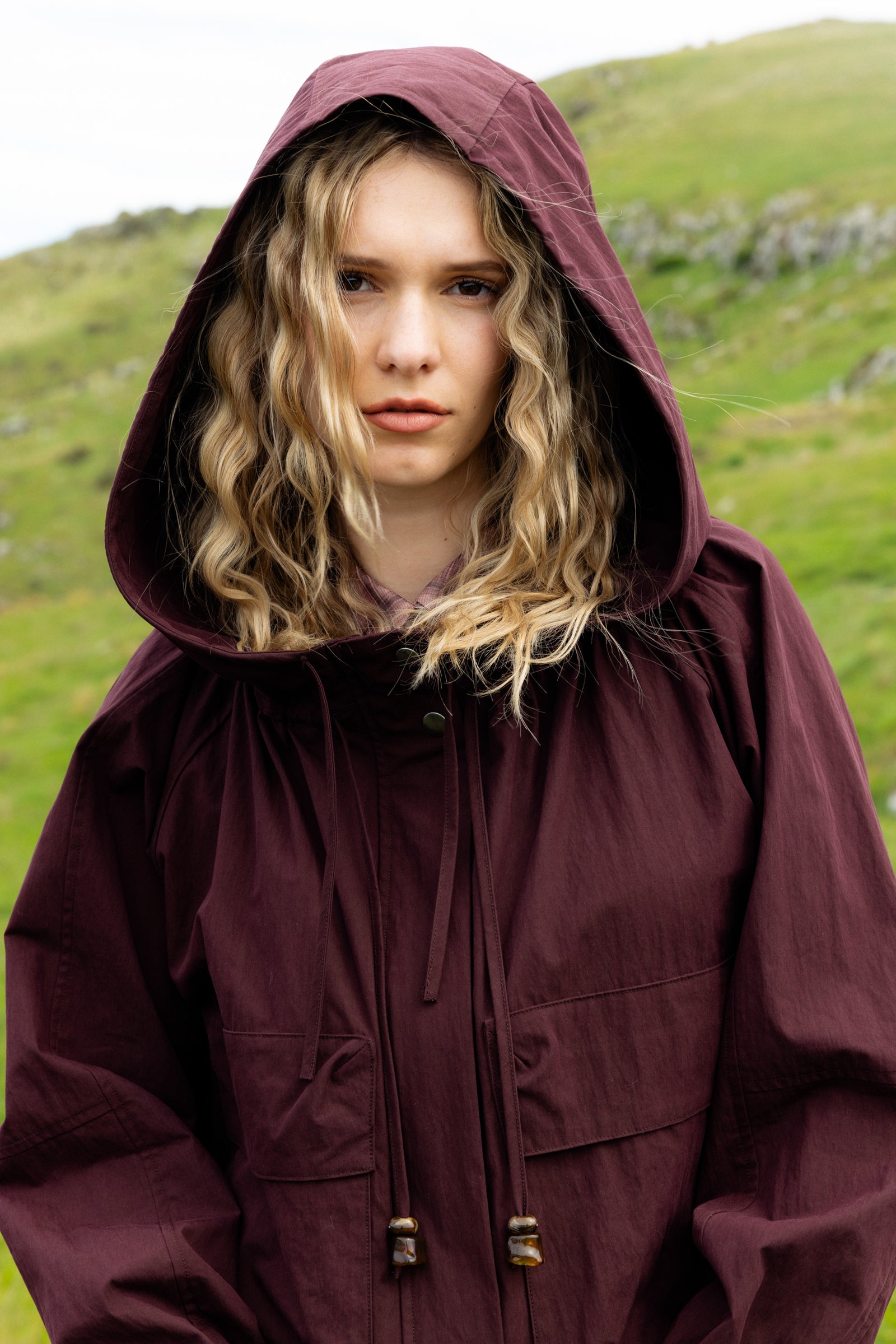 Neris In The Hood Jacket in Raisin