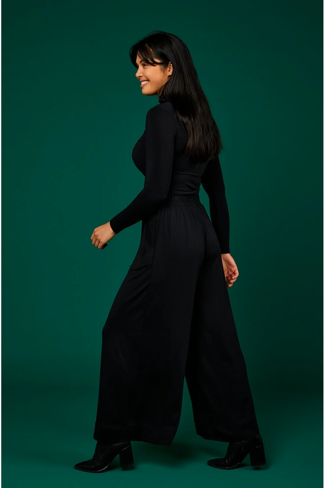 Tani Bella Palazzo Pant in Black