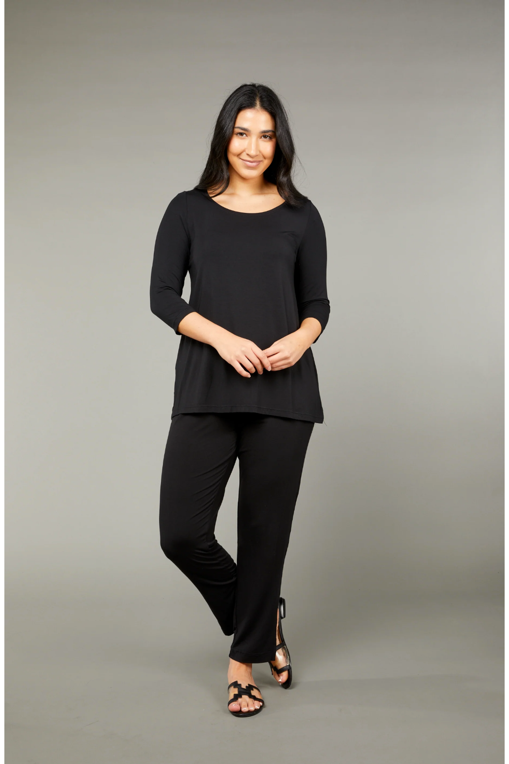 Tani 3 4 sleeve scoop neck swing top in plain colours Tani