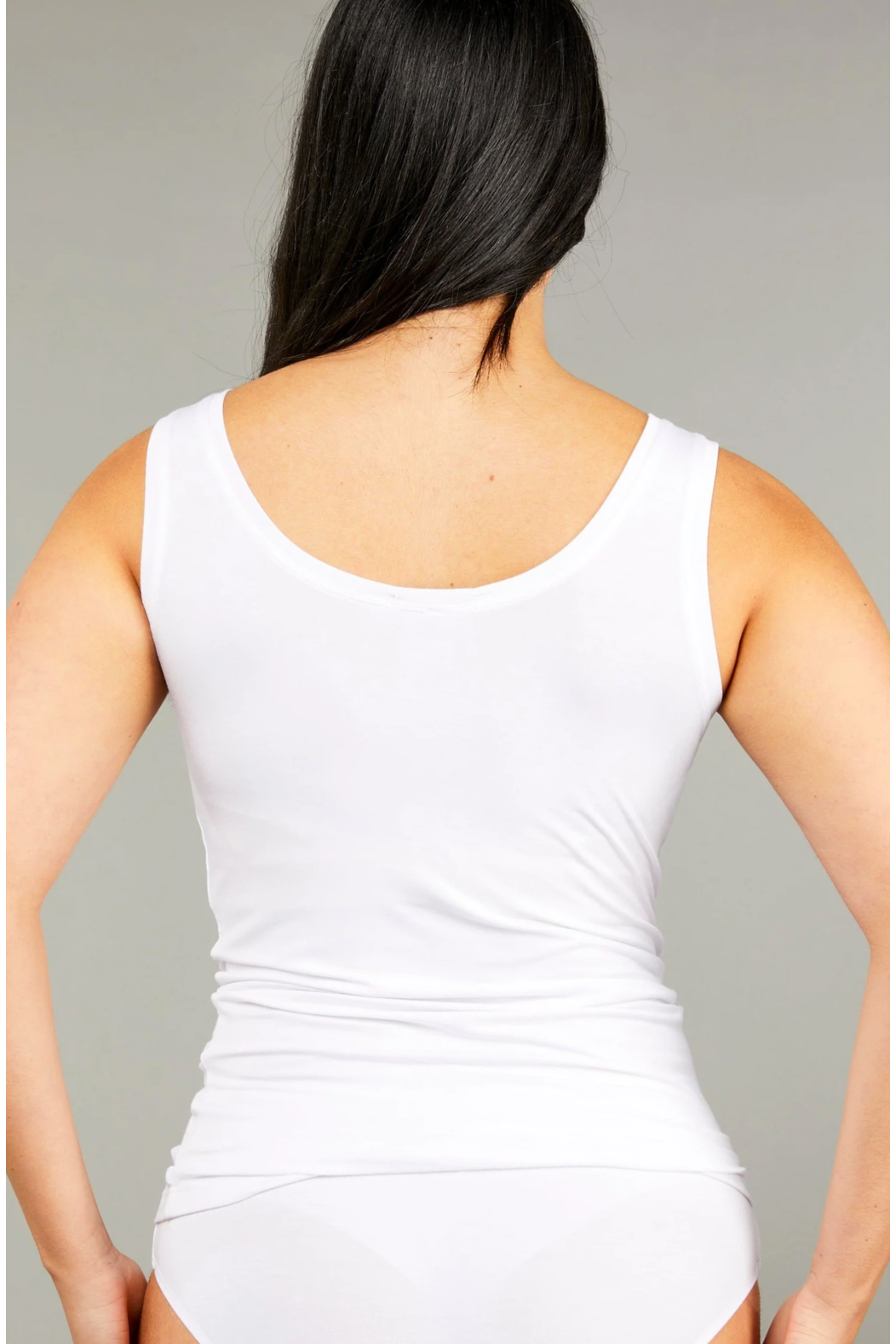 Tani Scoop Neck Fitted Tank Top in plain colours