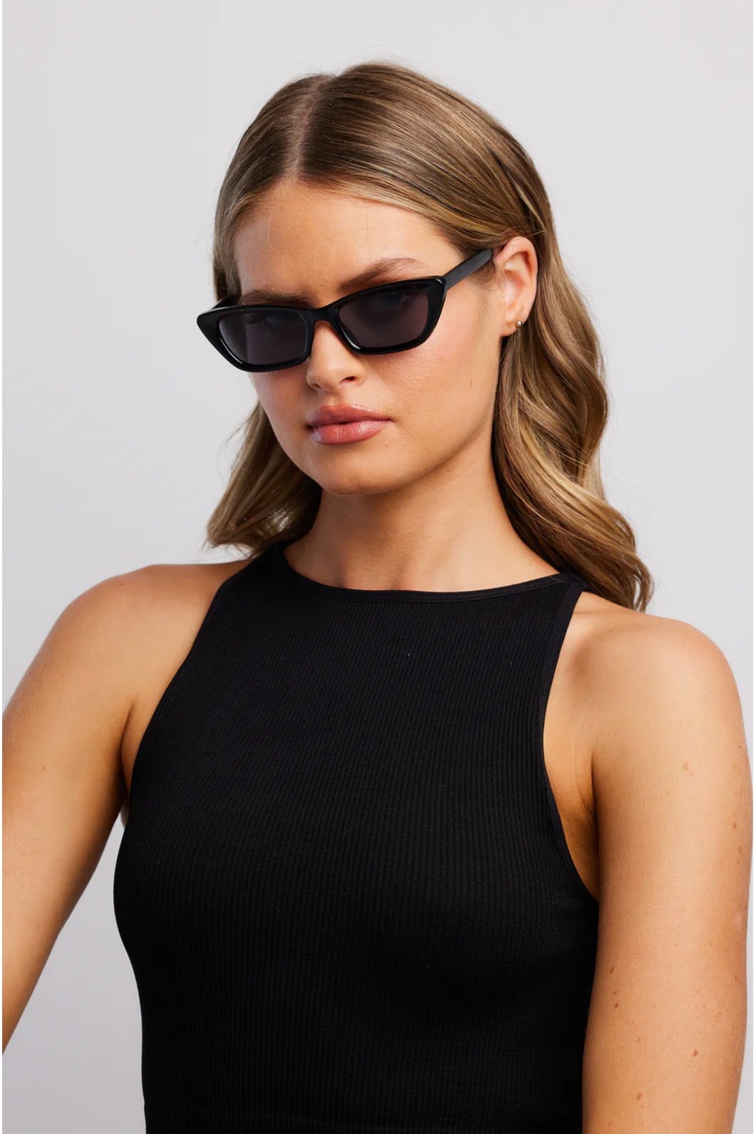 Reality Sunglasses Dulce Vita in Black