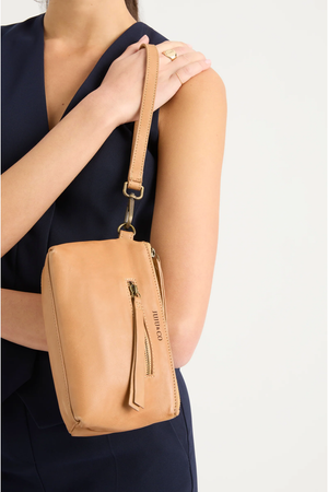 JUJU & Co Small Essential Leather Pouch in Tan