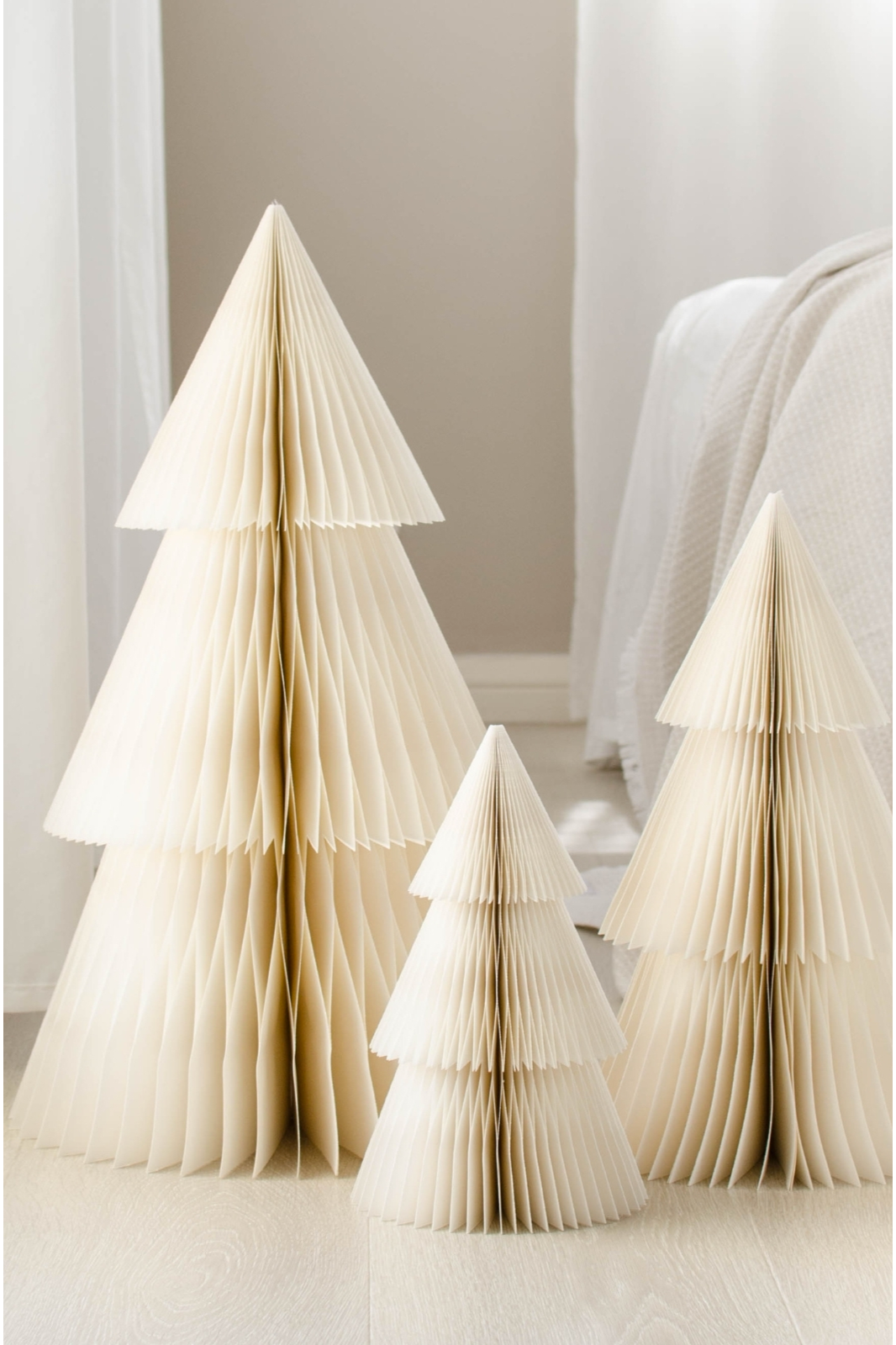 Nordic Rooms Deluxe Standing Tree Ornament in Off White with Glitter edges