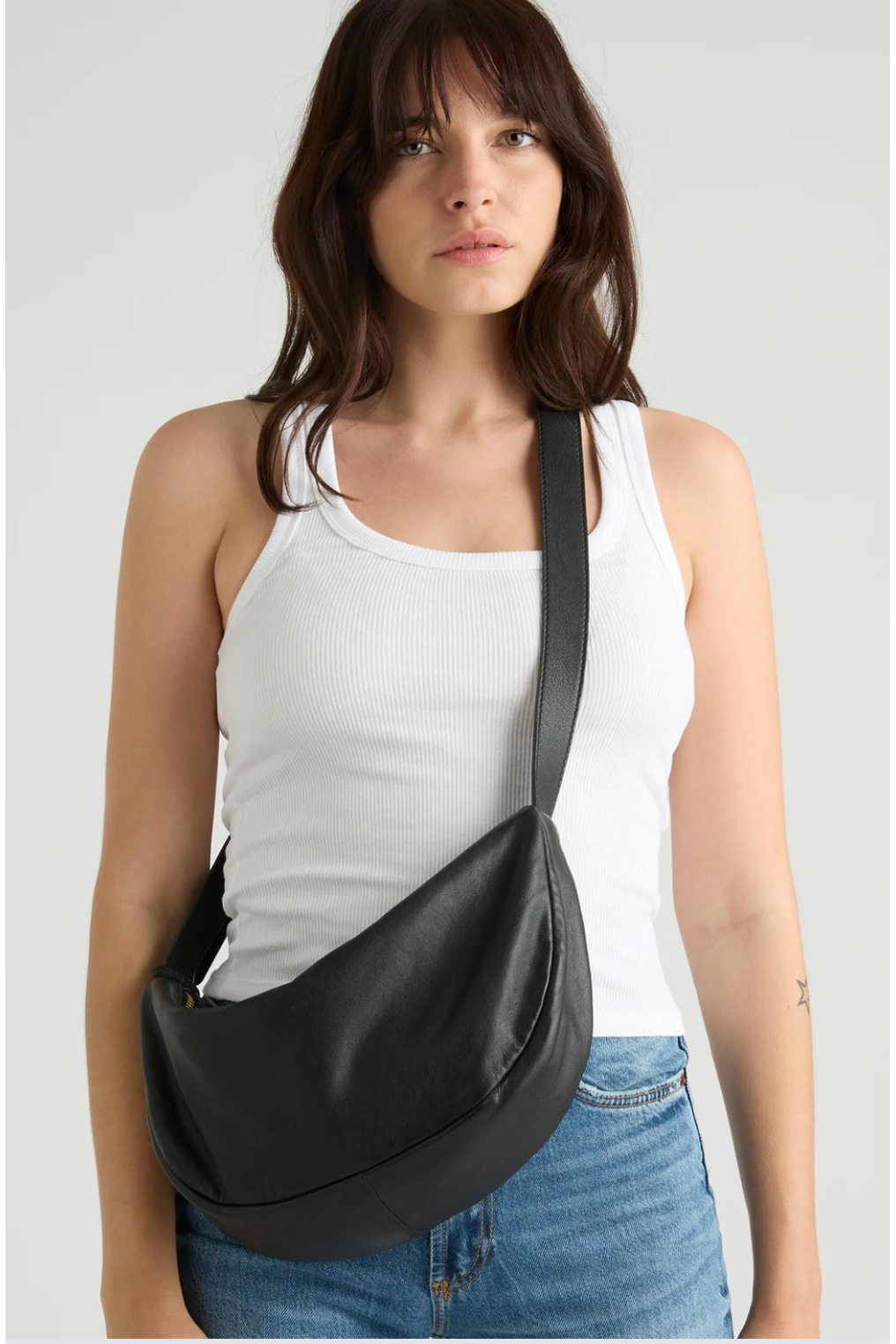 JUJU & Co Shasta Sling Leather bag in Black