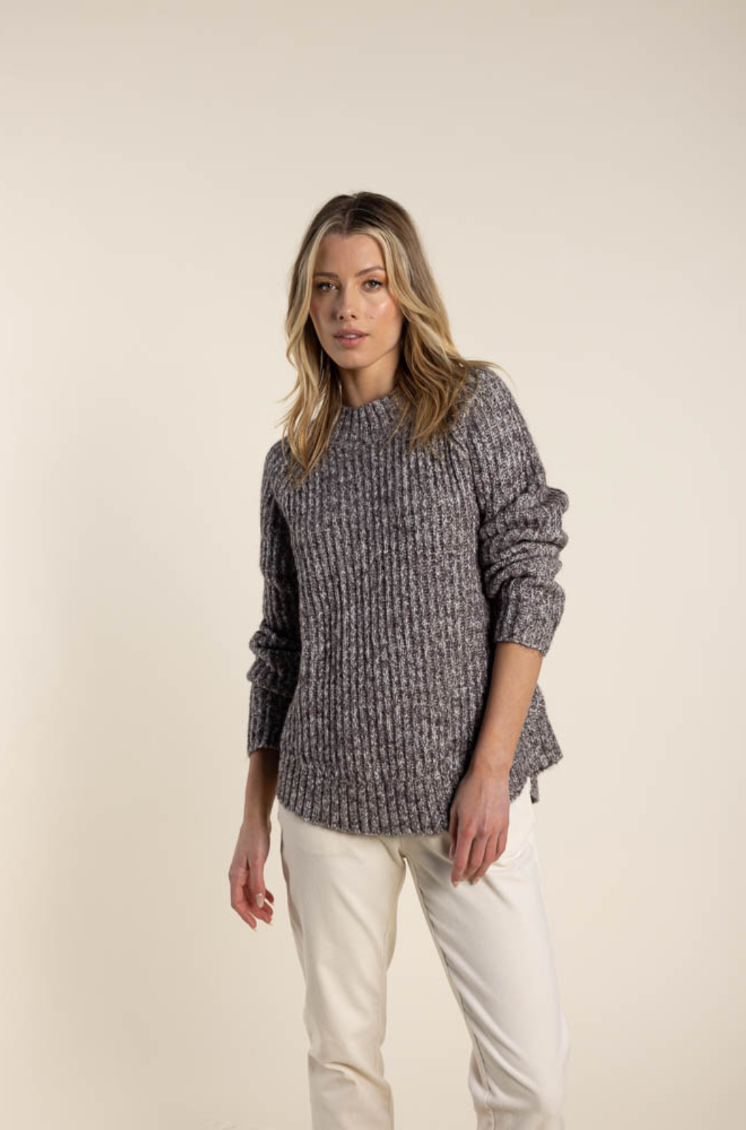 Two-T's Clothing Tweed Rib High Crew in Clove