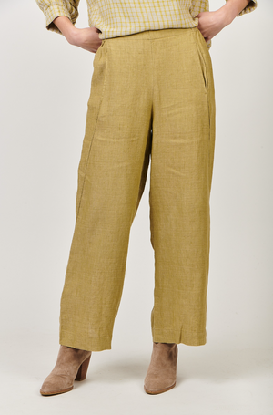 Naturals by O & J Linen Pant in Peridot