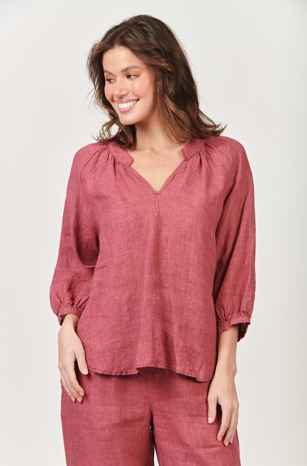Naturals by O & J Ruched V Neckline Long Sleeve in Rhubarb