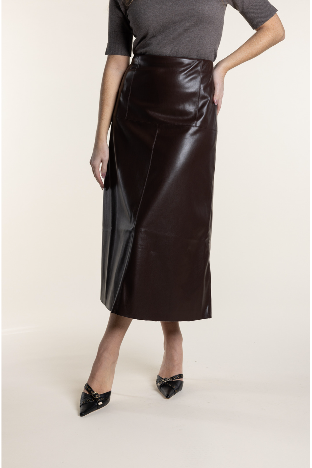 Two-T's Clothing Vegan Leather Skirt in Coco
