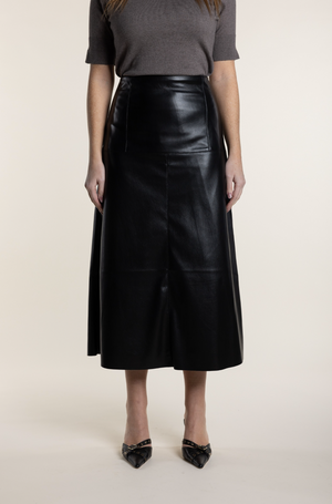Two-T's Clothing Vegan Leather Skirt in Black