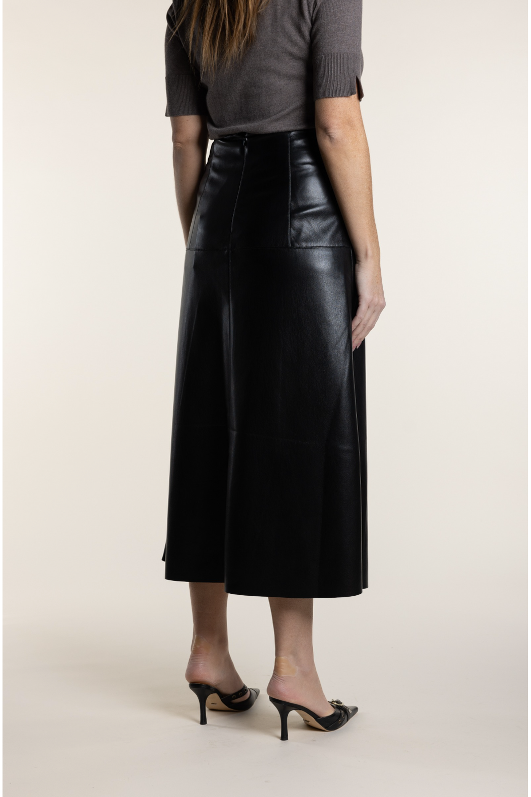 Two-T's Clothing Vegan Leather Skirt in Black