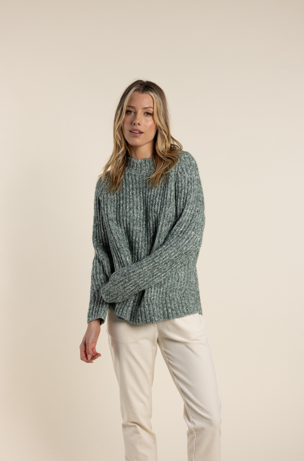 Two-T's Clothing Tweed Rib High Crew in Moss