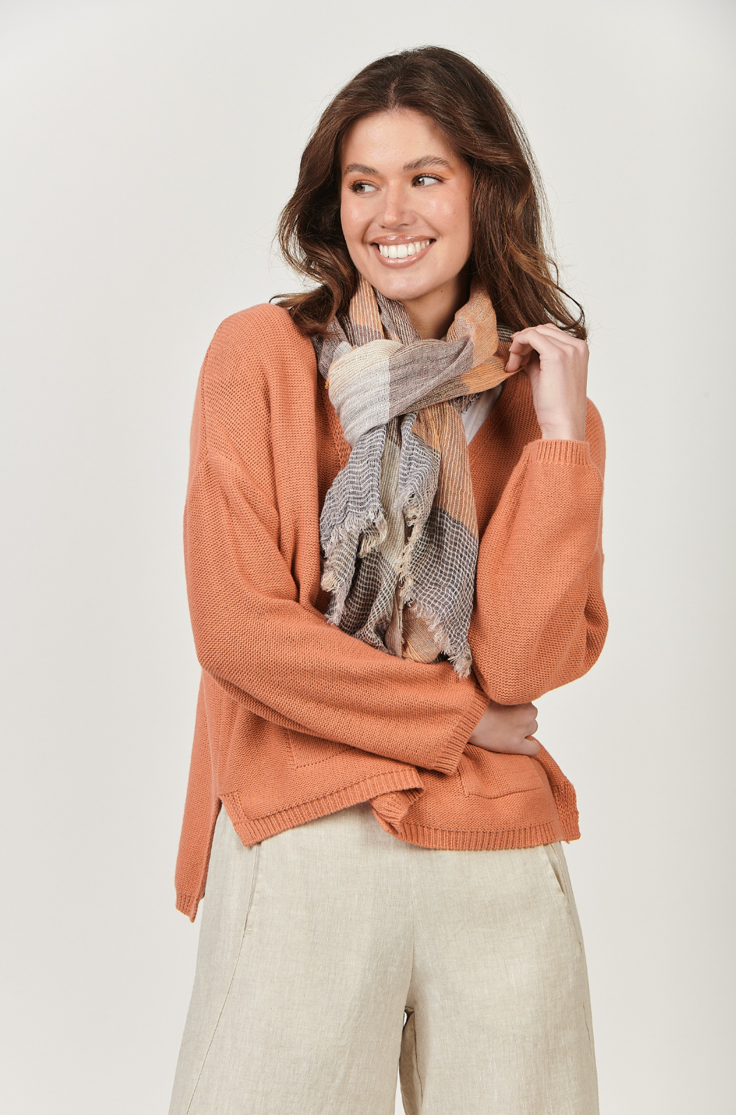 Naturals by O & J Linen Scarf in Chai