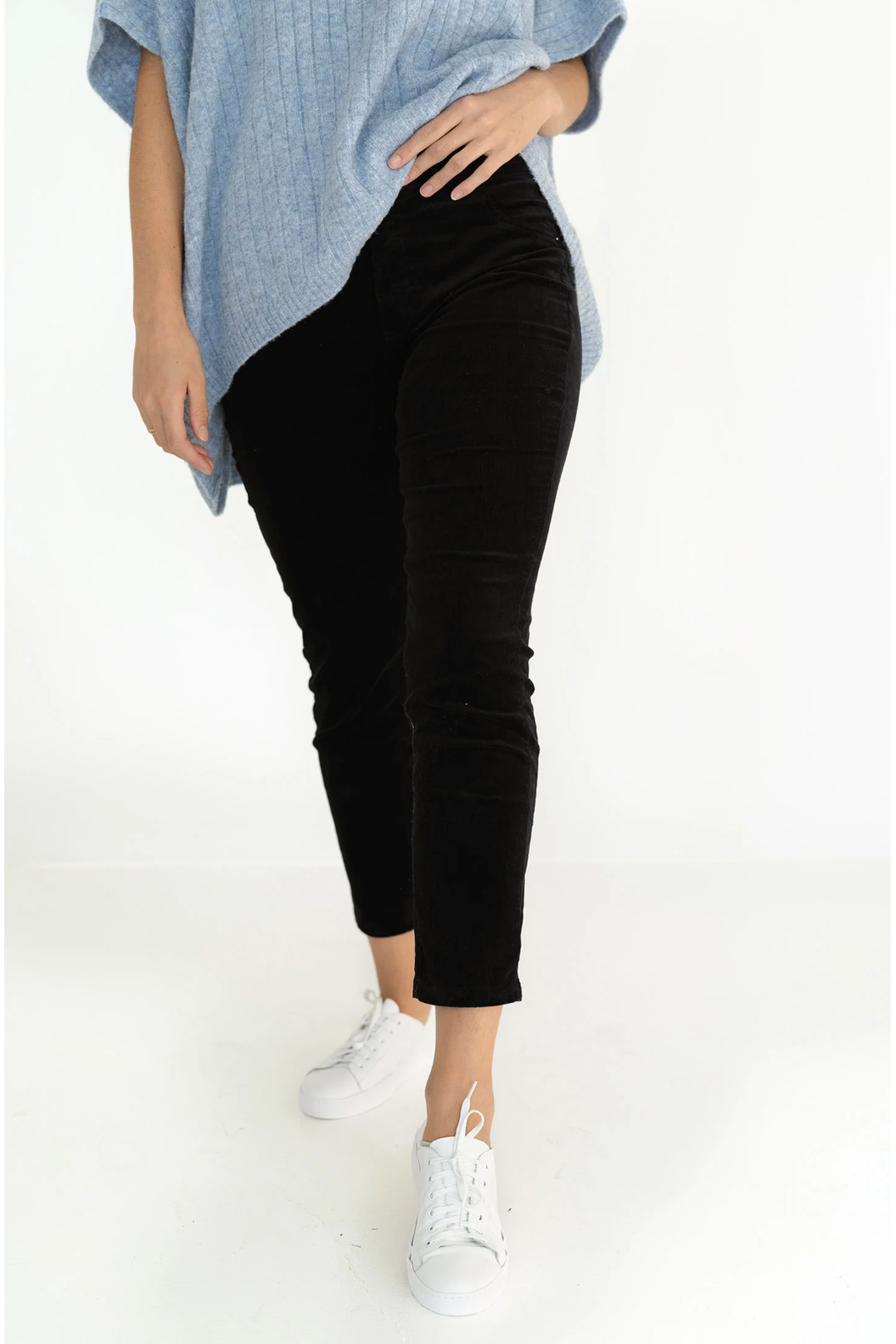 Humidity Queen Cord Jean in Black