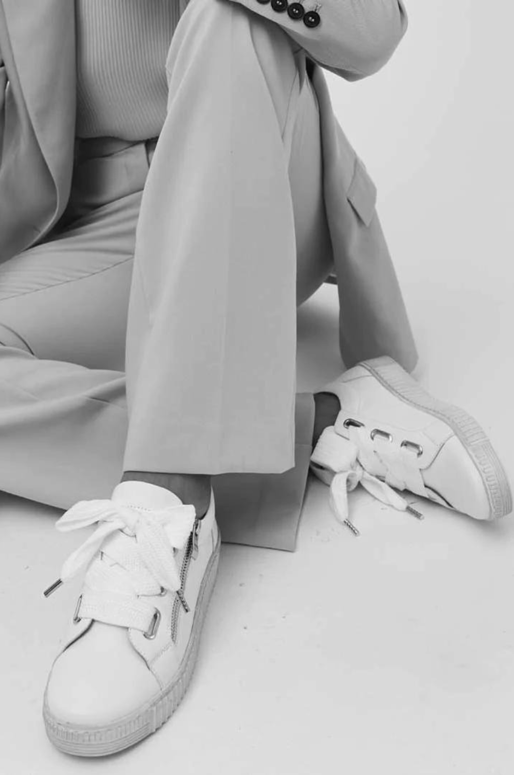 EOS Footwear Jovi Sneaker in White