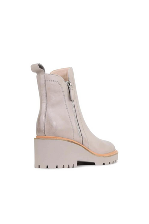 EOS Footwear Parsons Boot in Stone