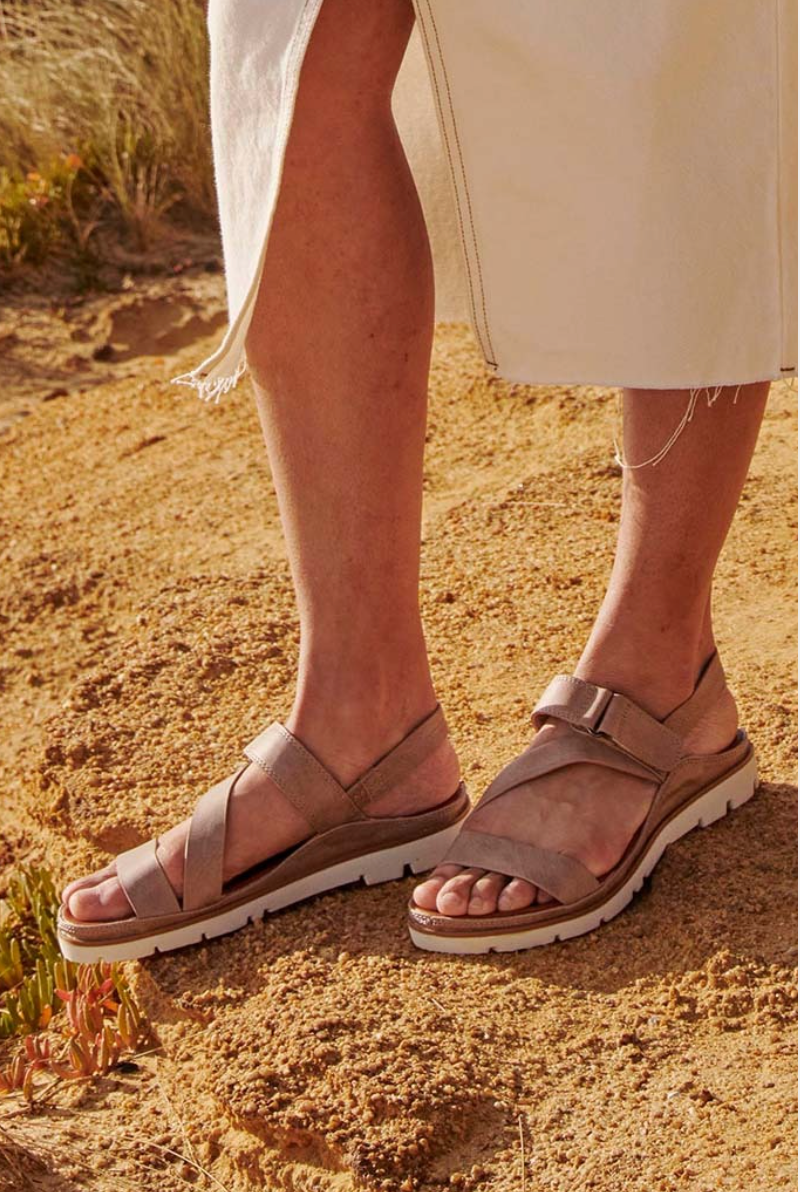 loscabos Ashli Sandal in Taupe