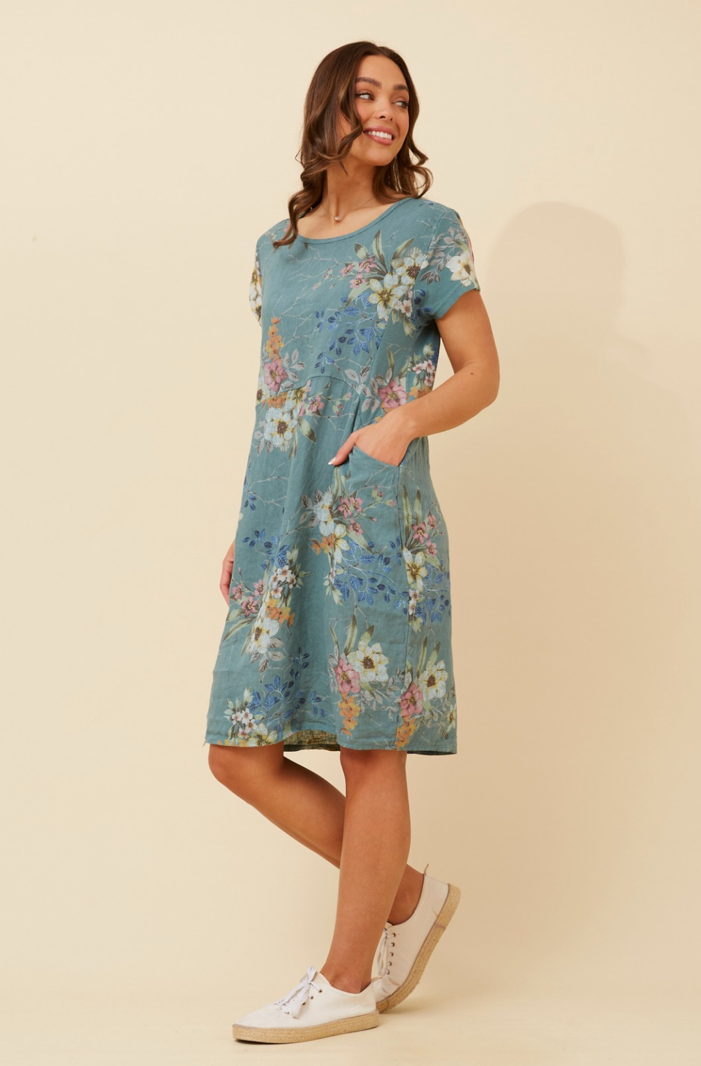 Bottega Moda Short Sleeve Linen Floral Print Dress in Verde